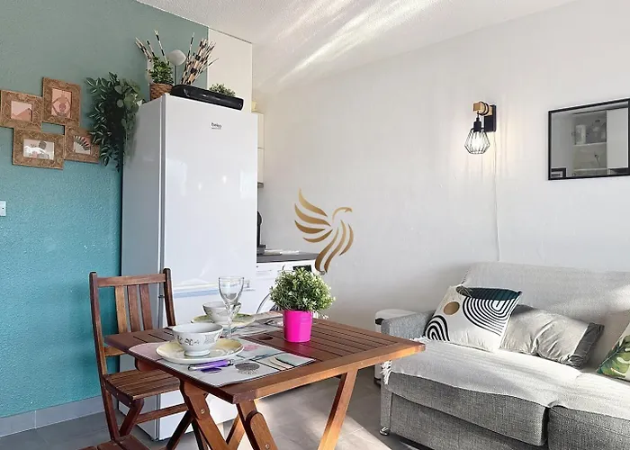 Capraphea T2 With Seaview,balcony,parking,ac,wifi. *