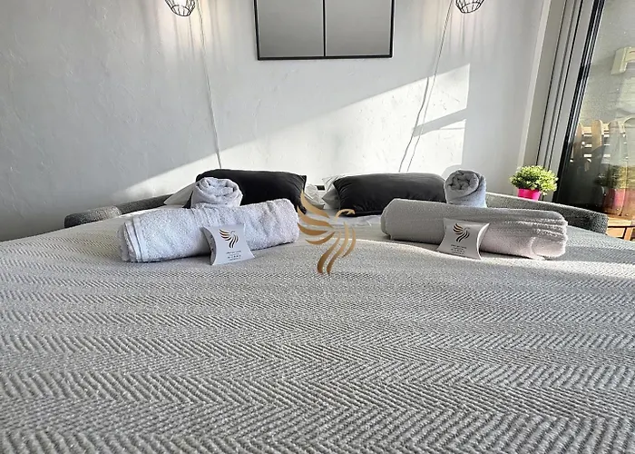 アパート Capraphea T2 With Seaview,balcony,parking,ac,wifi. Saint-Raphaël