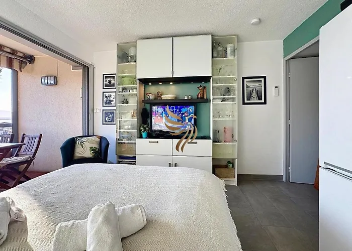 Capraphea T2 With Seaview,balcony,parking,ac,wifi. アパート *