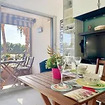 Апартаменты Capraphea T2 With Seaview,balcony,parking,ac,wifi. *