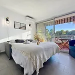 Capraphea T2 With Seaview,balcony,parking,ac,wifi. Апартаменты Сен-Рафаэль