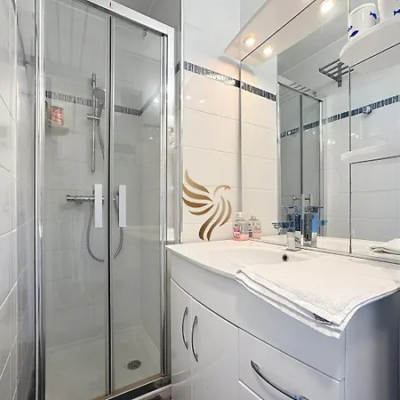 Capraphea T2 With Seaview,Balcony,Parking,Ac,Wifi. Apartment