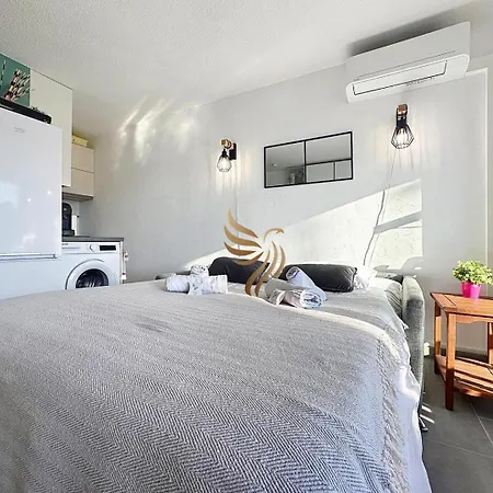 Capraphea T2 With Seaview,balcony,parking,ac,wifi. Lägenhet *