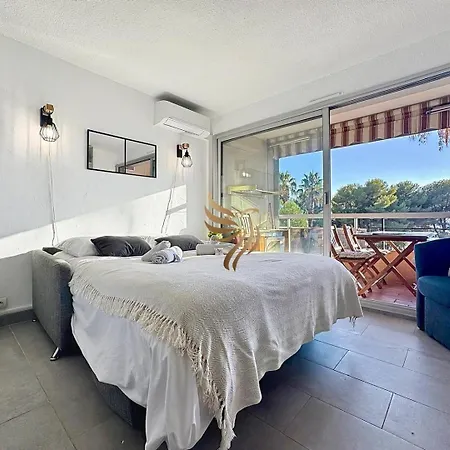 Capraphea T2 With Seaview,balcony,parking,ac,wifi. Lägenhet Saint-Raphaël
