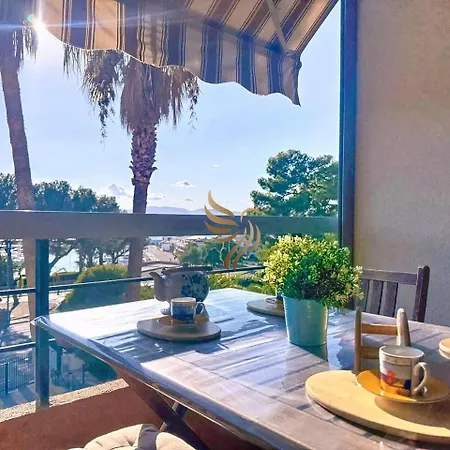 Capraphéa T2 With Seaview,balcony,parking,ac. Saint-Raphaël