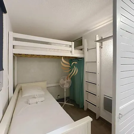 Capraphéa T2 With Seaview,balcony,parking,ac.