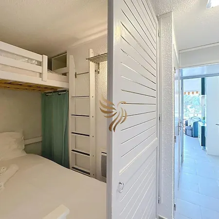 Capraphéa T2 With Seaview,balcony,parking,ac. * Saint-Raphaël