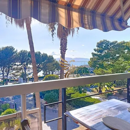 Capraphea T2 With Seaview,balcony,parking,ac,wifi. * Saint-Raphaël