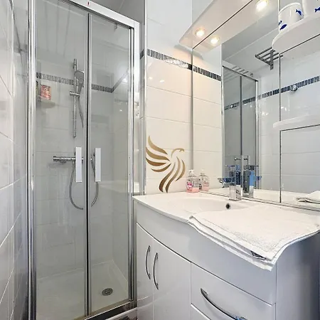 Capraphéa T2 With Seaview,balcony,parking,ac. Apartamento Saint-Raphaël