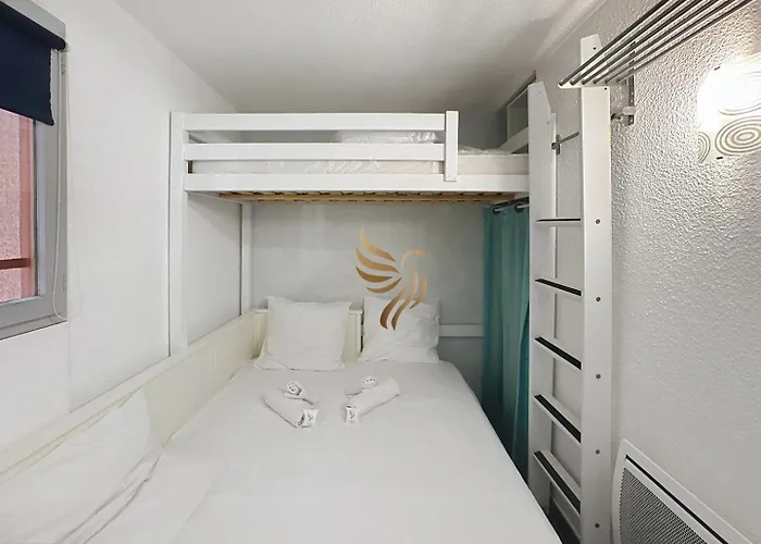 Capraphéa T2 With Seaview,balcony,parking,ac. Saint-Raphaël